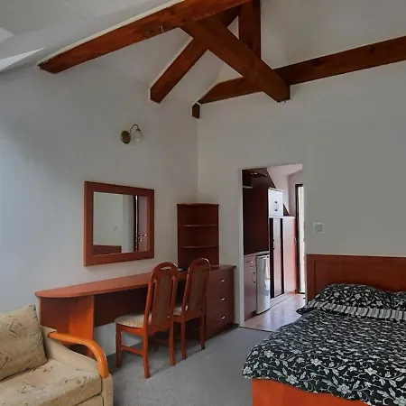 Aparthotel Letnia Przystan Rowy *