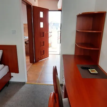 Letnia Przystan Aparthotel 3*